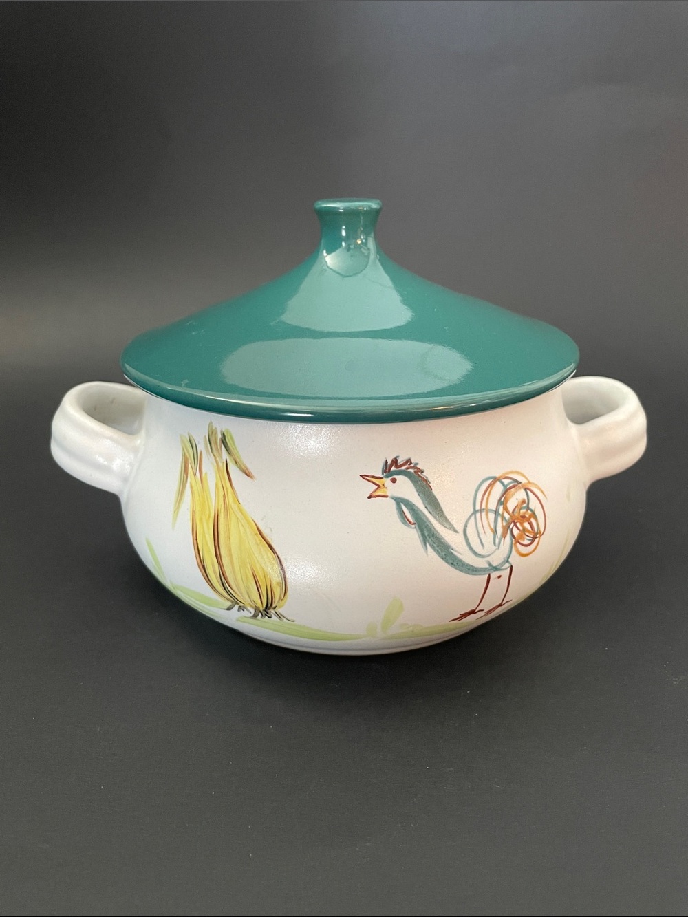 DENBY VINTAGE STONEWARE Teal-Top Ceramic Rooster Motif Covered Casserole Dish
